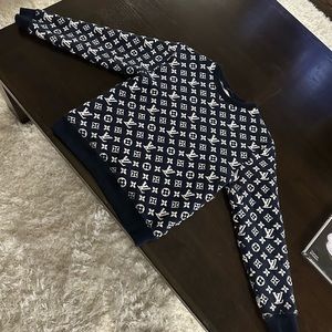 Men’s Louis Vuitton sweater
